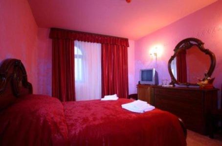 Kaloyanova Fortress Hotel อาร์บานาซิ ห้อง รูปภาพ