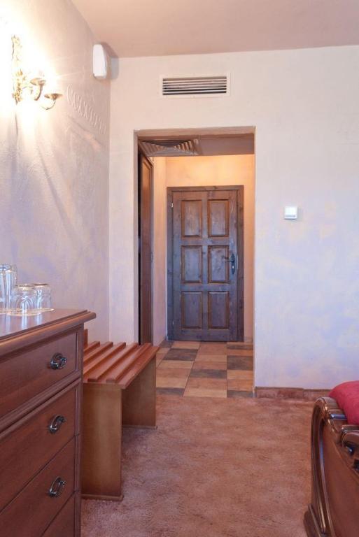Kaloyanova Fortress Hotel อาร์บานาซิ ห้อง รูปภาพ